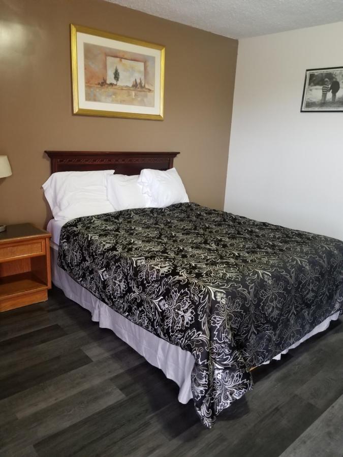 Richard Lake Motel Coniston 外观 照片