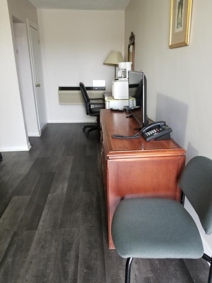 Richard Lake Motel Coniston 外观 照片